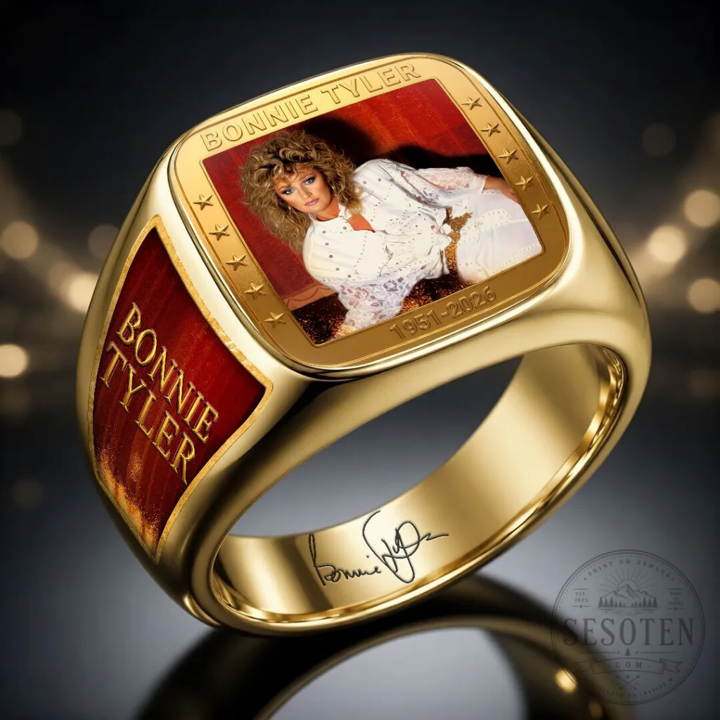 Keychain Adventure Pathfinder for Bigfoot Enthusiasts 45 Bonnie Tyler Portrait Gold Tone Commemorative Ring